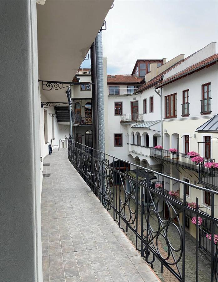 Dolna 4 - Apartments In Direct Centrum On City Square Banská Bystrica Exterior photo